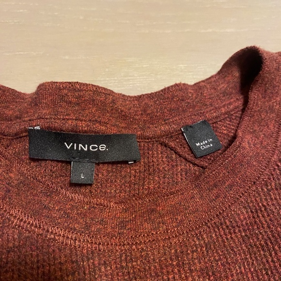 VINCE men's rust casual long sleeved top, size L - Picture 6 of 7
